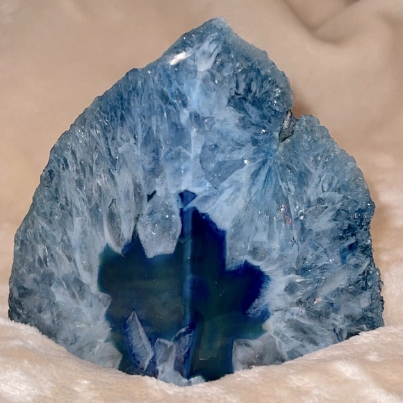 💎 2.8 LB (1.27 kg) GENUINE RAW BLUE AGATE CRYSTAL SLICE WEDGE ROCK GEM STONE - Picture 2 of 14